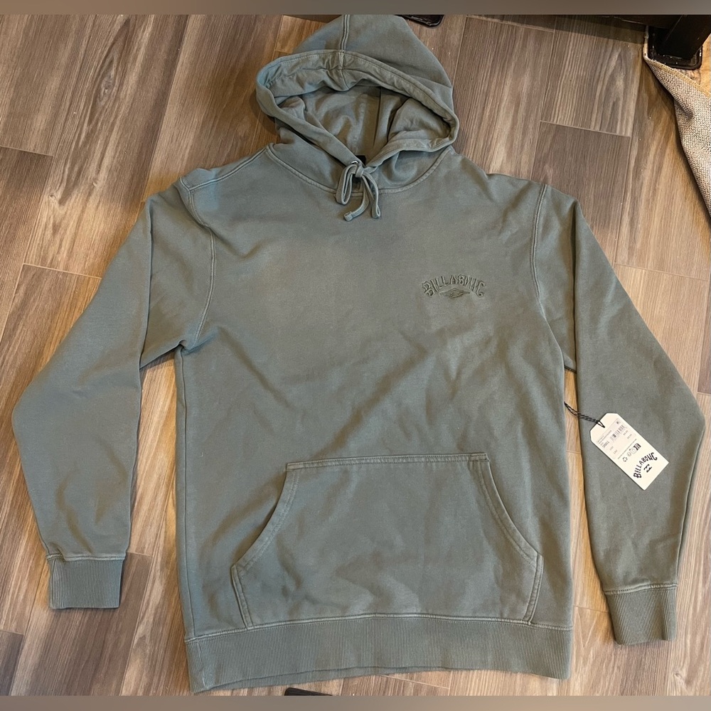 Billabong Men's Hoodie in Olive (NWT)